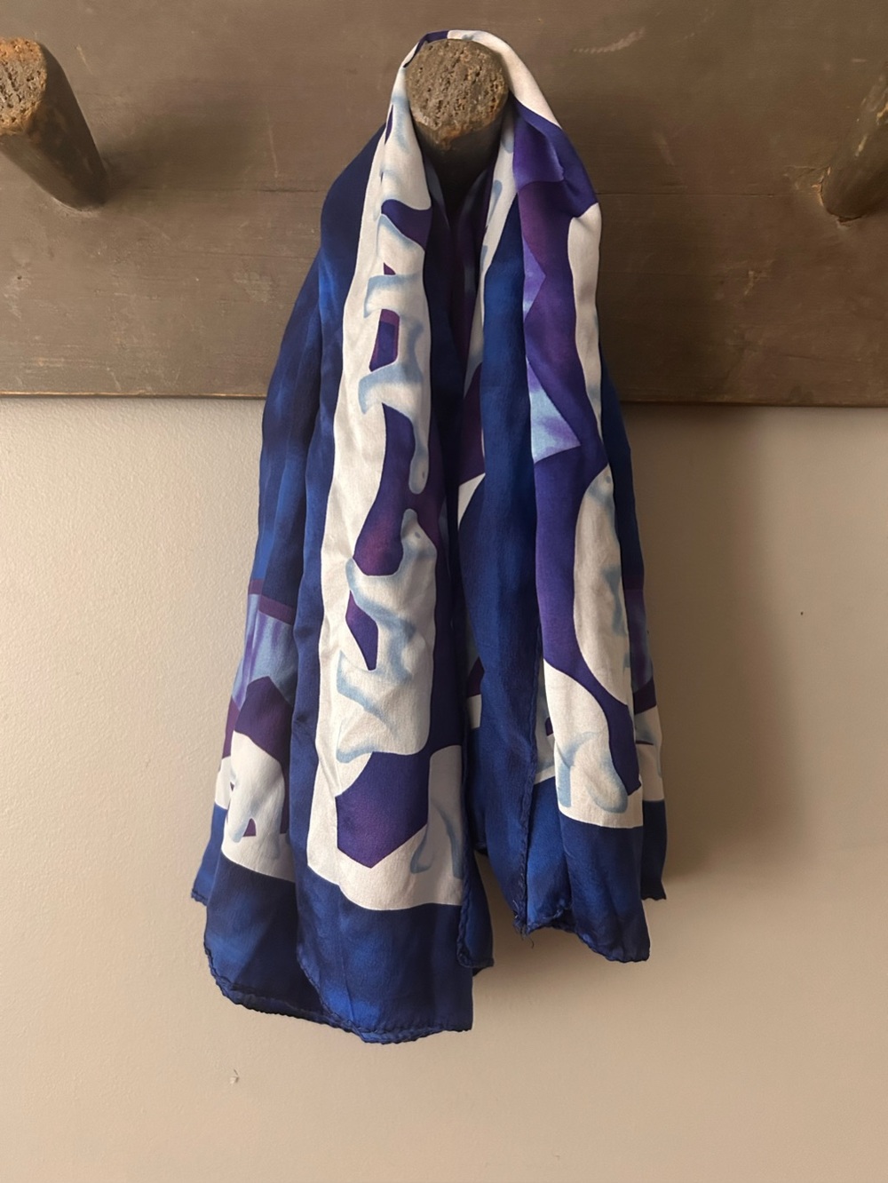 Silk scarf - Picture 5 of 10